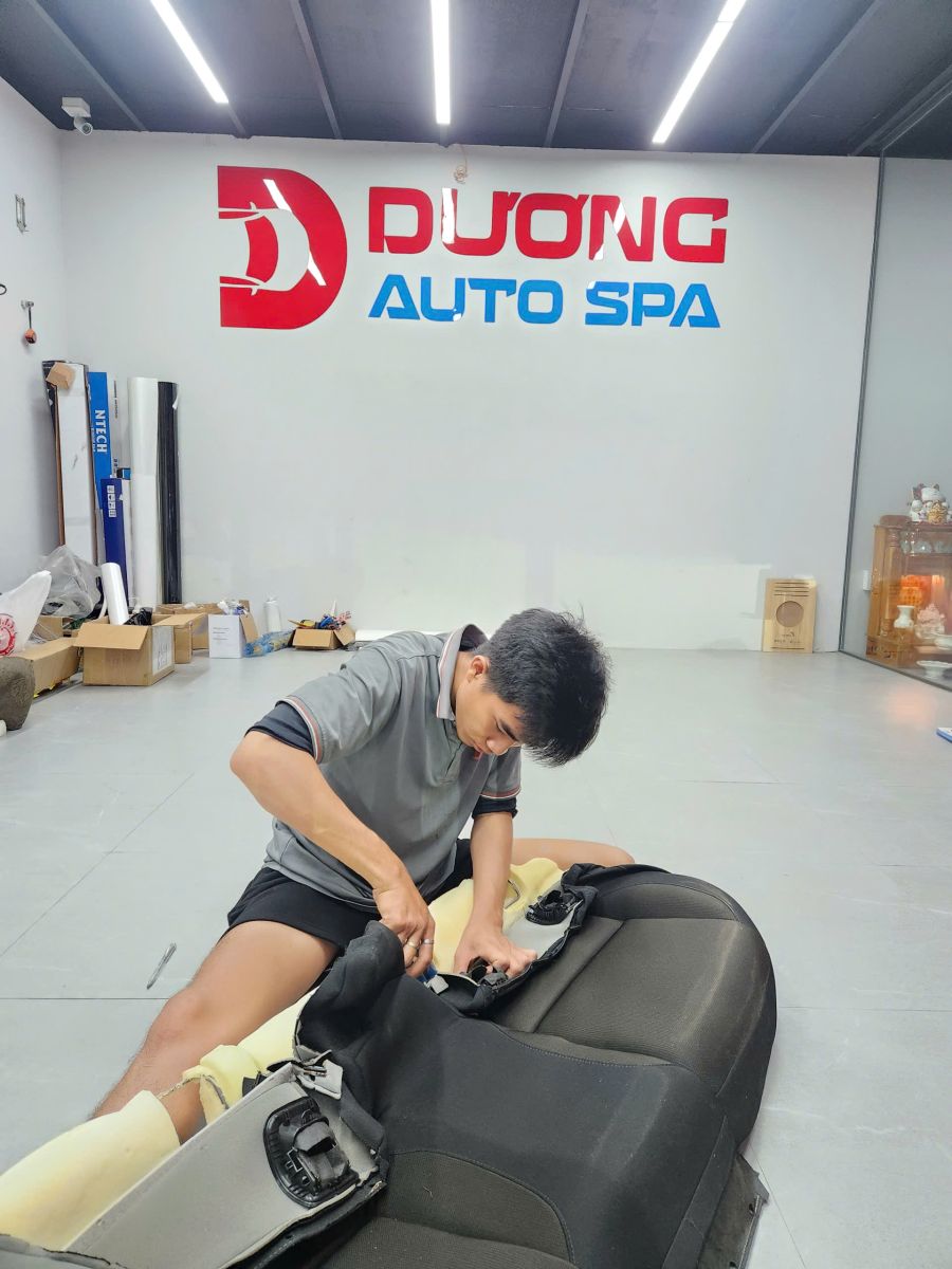 Xưởng bọc ghế da chuyên nghiệp tại Dương Auto Spa