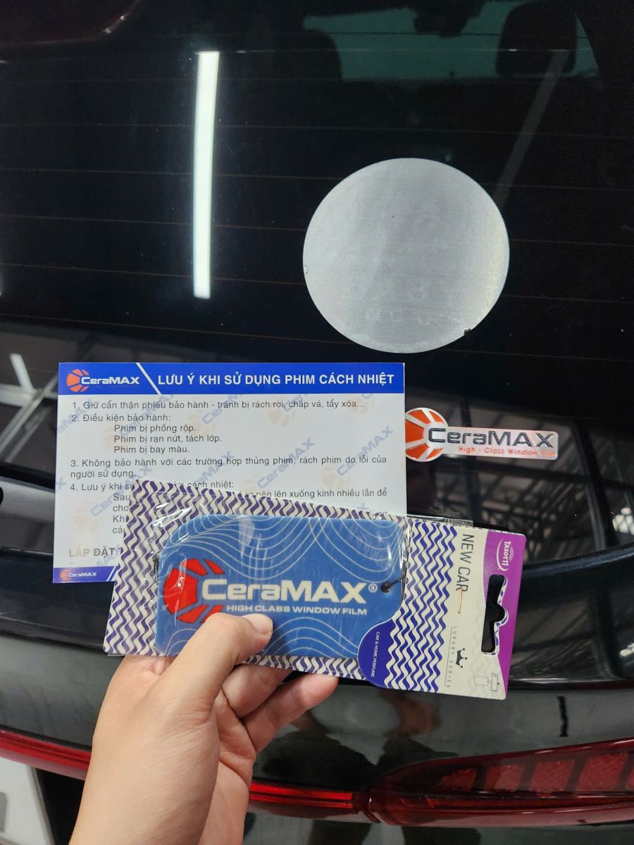 Xưởng dán phim cách nhiệt chuyên nghiệp tại Dương Auto Spa