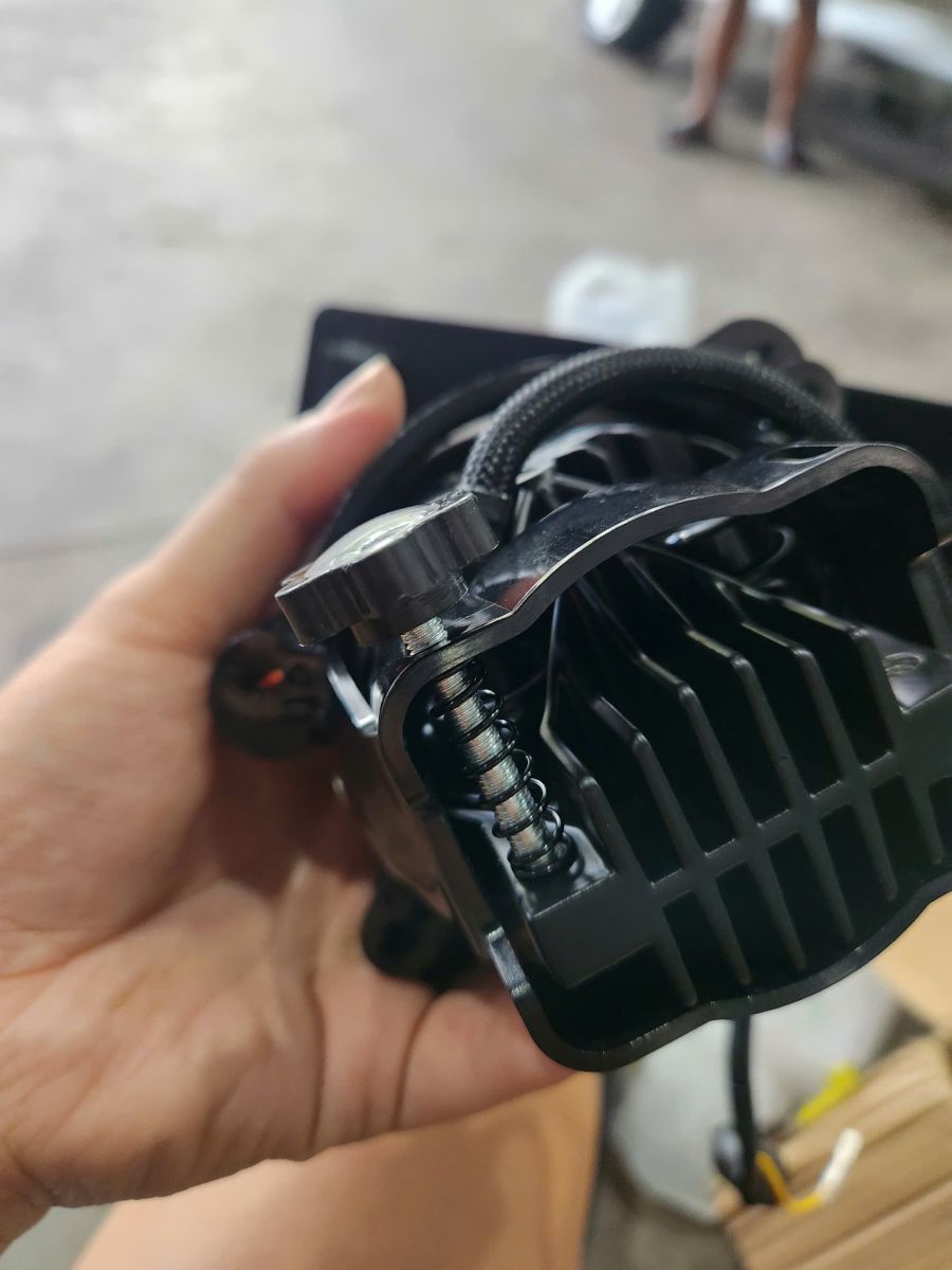 Tính năng led gầm LimoGreen Bến Tre